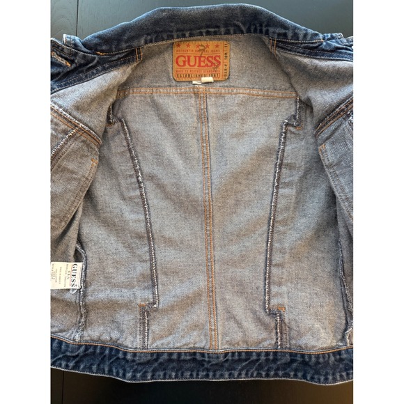 GUESS Jeans Cropped Denim Jacket Womens Small‎ Dark Wash Motorcycle Trucker Y2K - Picture 4 of 16